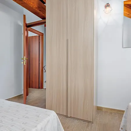 Holiday home La Minda
